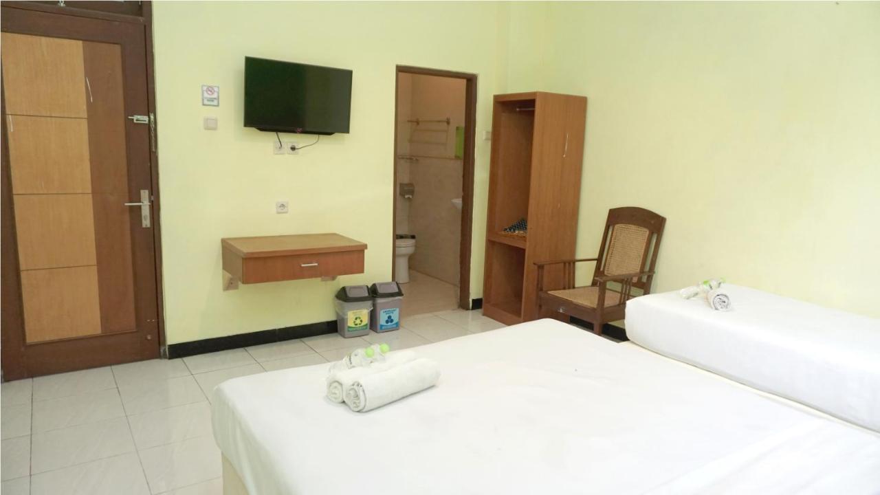 Ndalem Mantrijeron 2* Yogyakarta